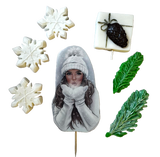 Lot de 7 décorations comestibles en pâte à sucre, Belle Dame, chapeau blanc